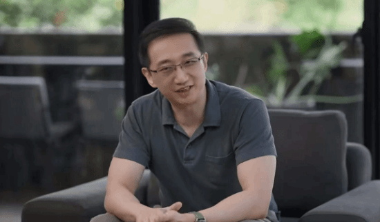 官媒刊文《追风赶月莫停留》，点名表扬张雪、冯骥等创业新锐