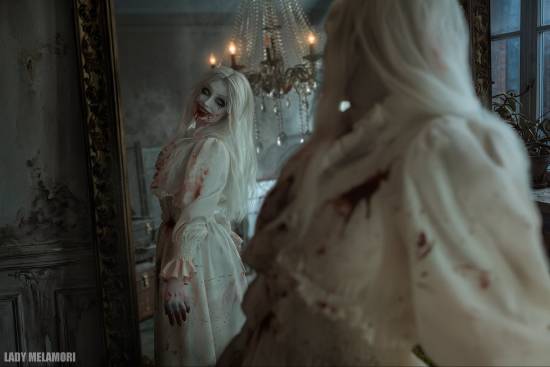 《生化危机9：安魂曲》丧尸Cosplay惊艳全场，风头盖过女主